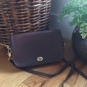 Anuthentic Vintage Coach Crossbody Bag